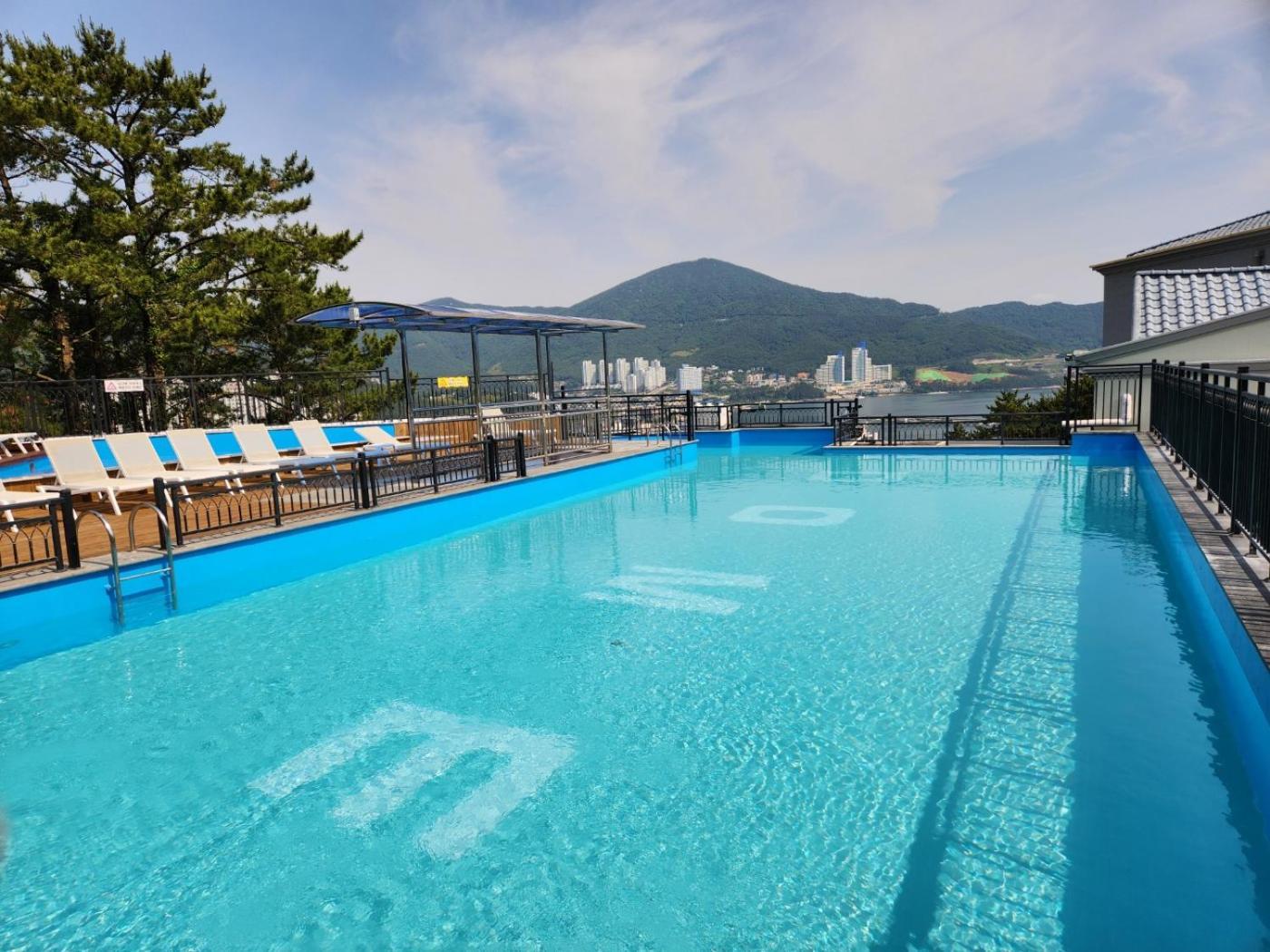 Dome Hotel Geoje Eksteriør billede
